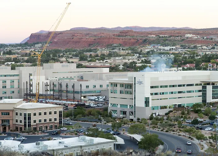Holiday Inn Express & Suites St George North - Zion
